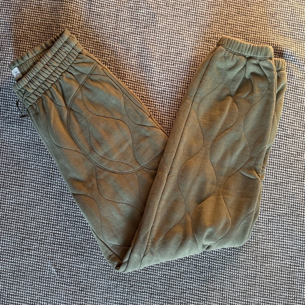 Abercrombie & Fitch quilted Joggers